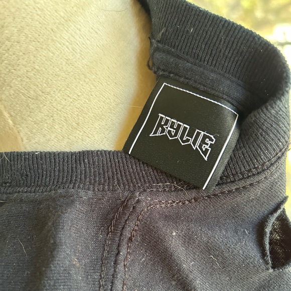 The Kylie Shop Distressed Shirt - Picture 3 of 8